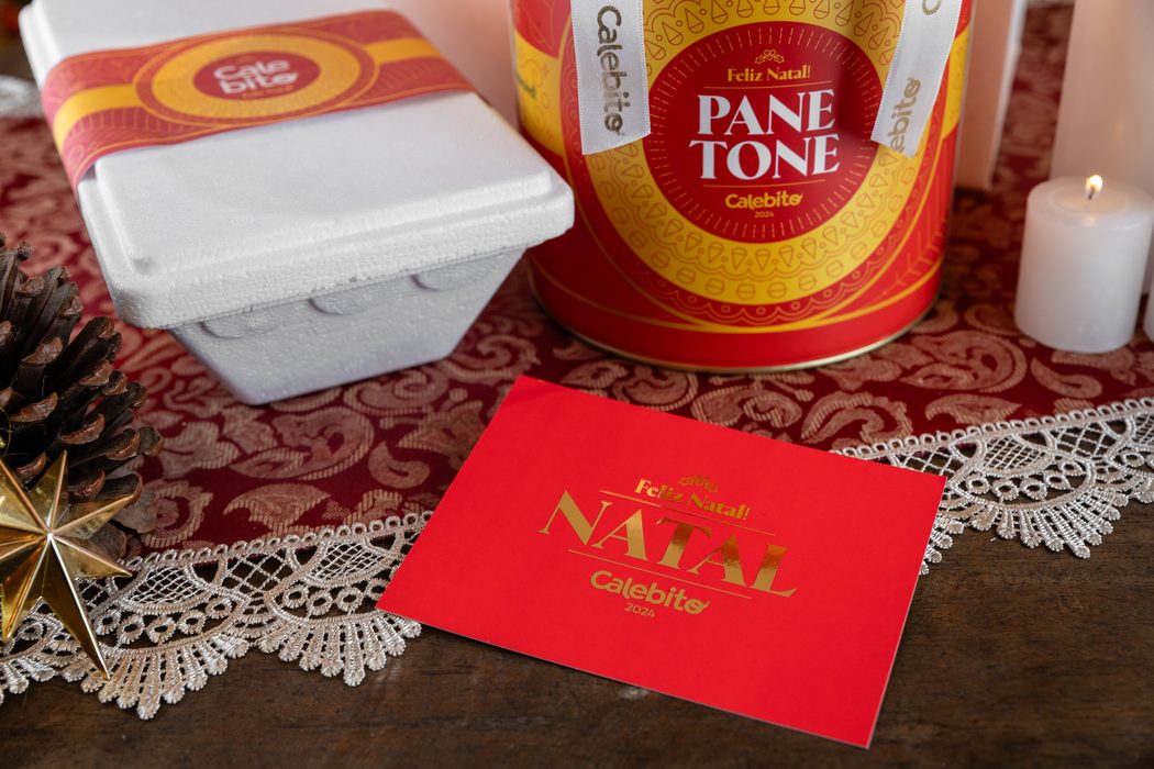 Calebito Christmas 2024 packaging: panettone tin, ice-cream sleeve and gold-foil card